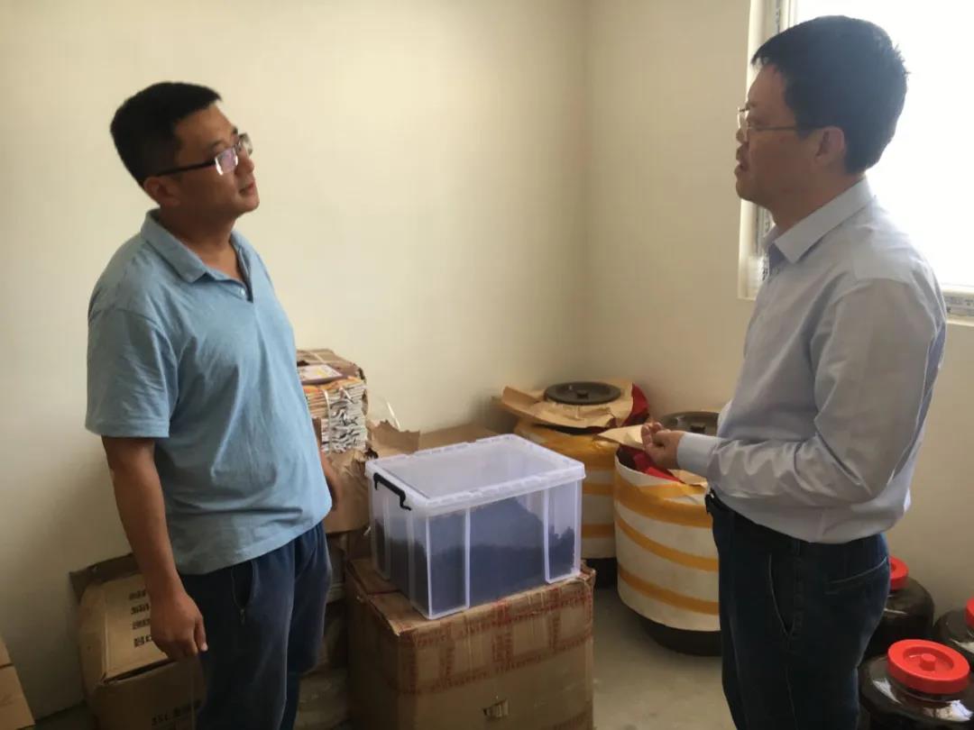 赵富祥调研脱贫攻坚2.jpg 赵富祥调研脱贫攻坚2.jpg