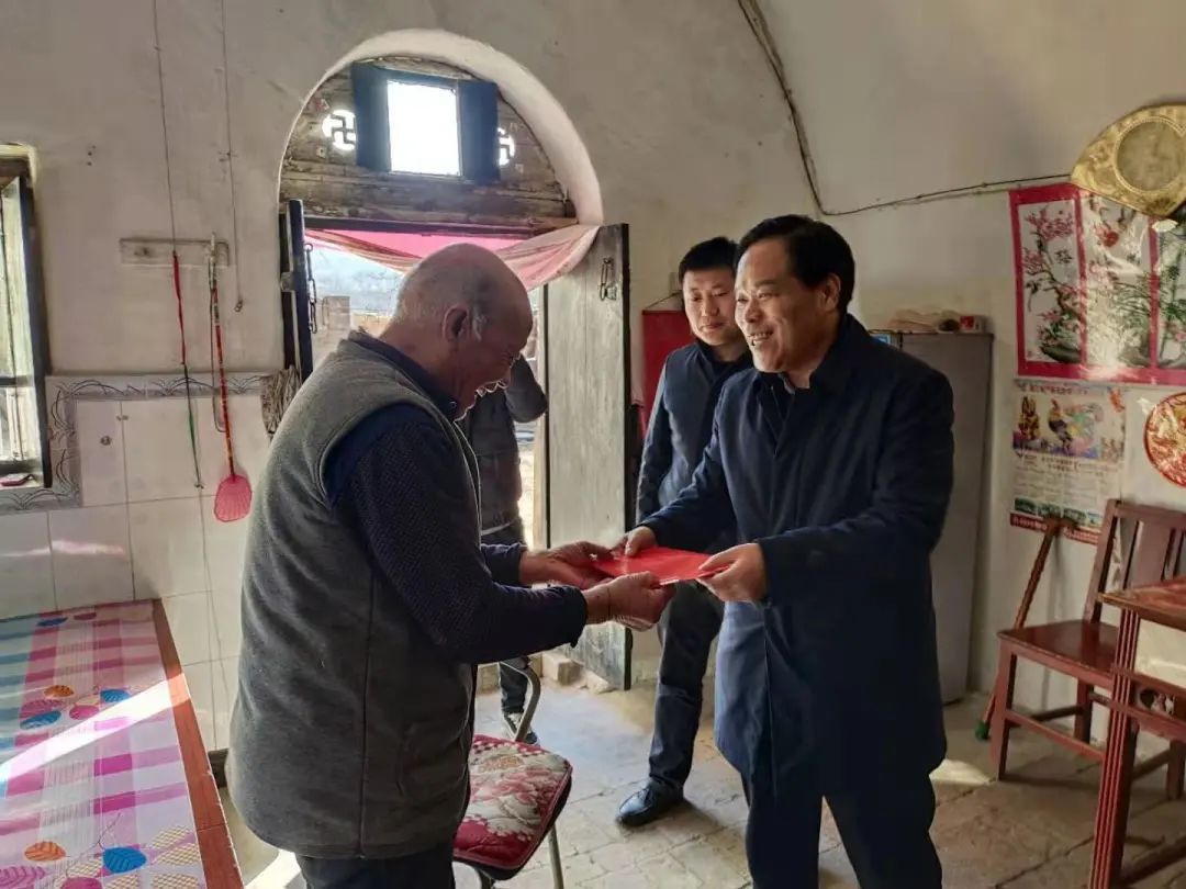 王九明.jpg 王九明.jpg